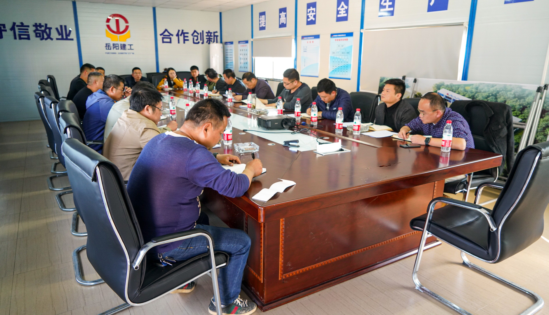 微信图片_20210223103759.jpg 微信图片_20210223103759.jpg