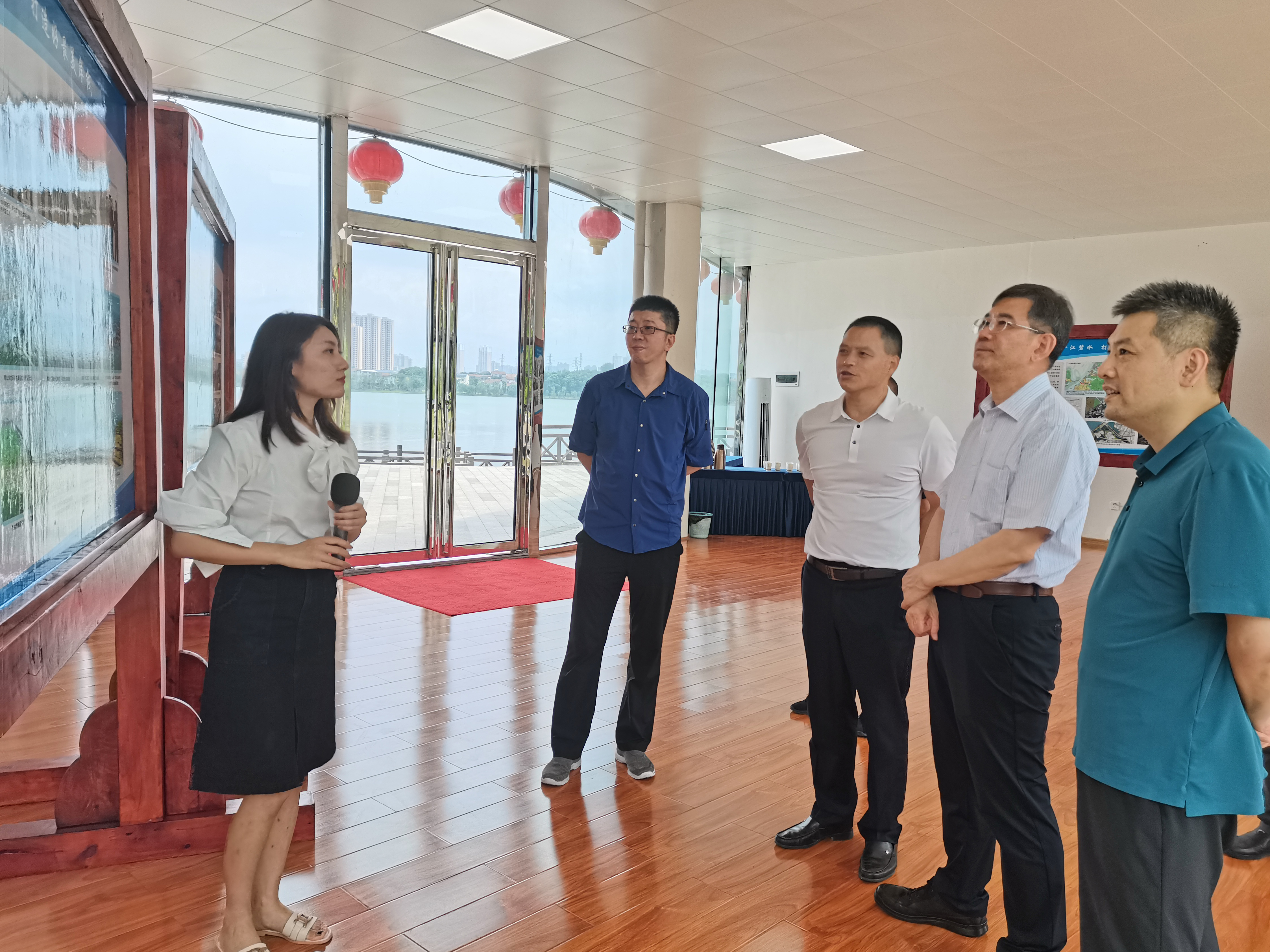 7.21国家开发银行考察东风湖及己内酰胺片区.jpg 7.21国家开发银行考察东风湖及己内酰胺片区.jpg